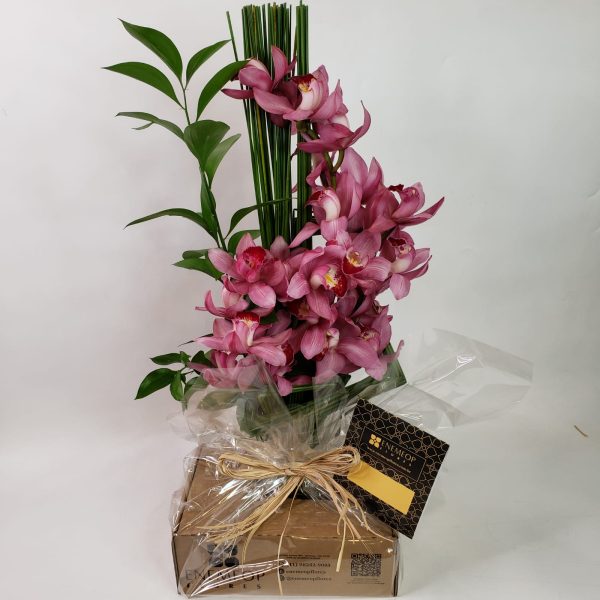 Arranjo exclusivo "Frente Única com Orquídeas Cymbidium" - Image 3