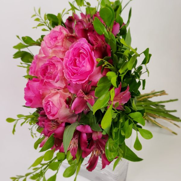 Buquê com 06 Rosas Pink Nacionais