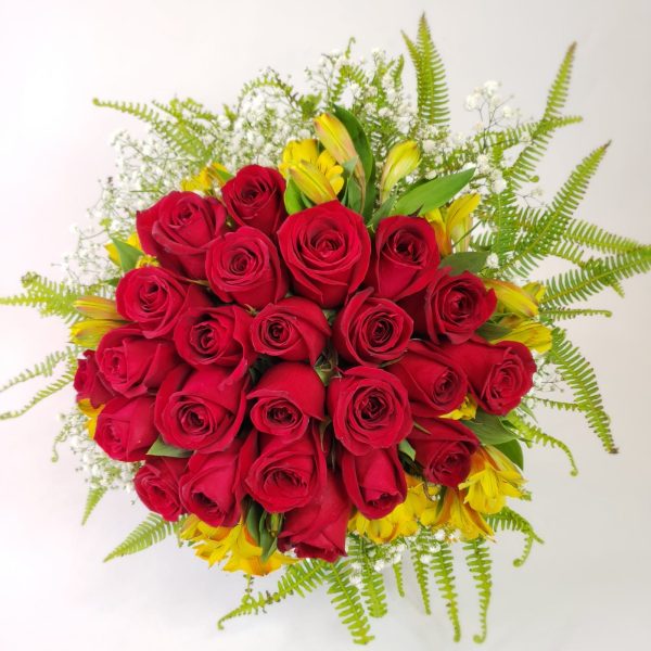 Buquê com 24 Rosas Vermelhas Nacionais - Image 2