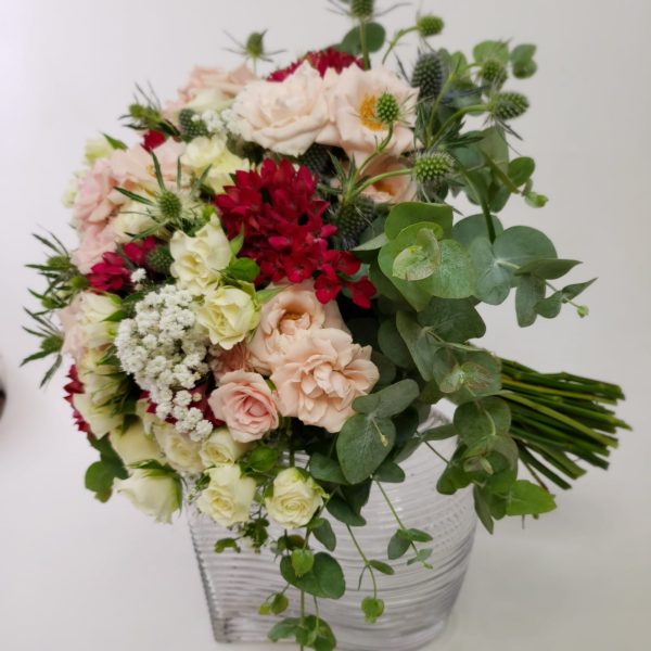 Buquê de Noiva Natural Rosas Brancas e Spray - Imagem 2