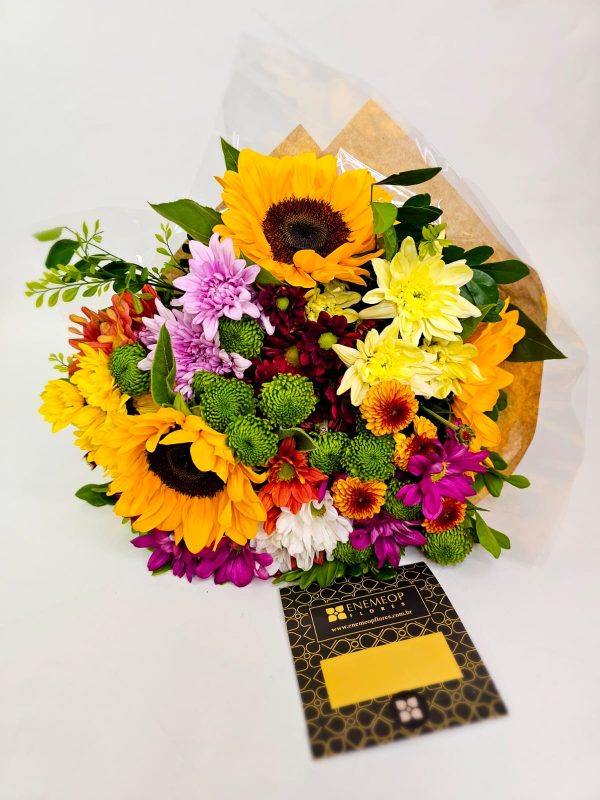 Buquê Mix de Flores com Girassóis e Flores do Campo