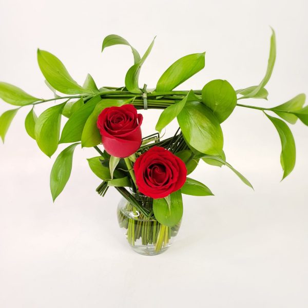 Arranjo Duo de Rosas no Vaso de Vidro - Imagem 2