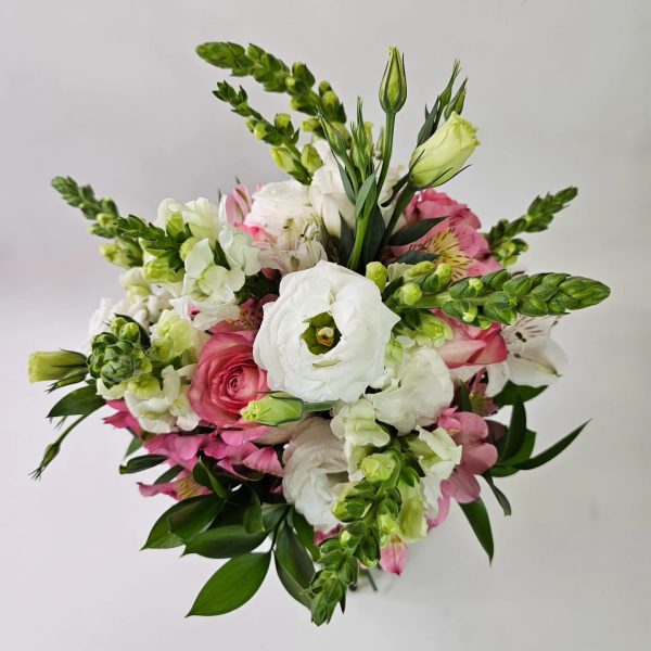 Buquê de Noiva Mix (alstroemérias, lisanthus, boca-de-leão, rosas e folhagens) - Imagem 3