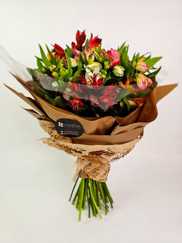 Buquê Luxuoso de Alstromélias Coloridas - Serenata Floral - Imagem 6