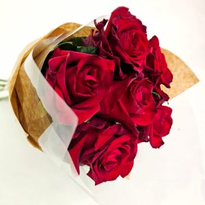 Buquê de Rosas Vermelhas "Pétalas ao Luar"