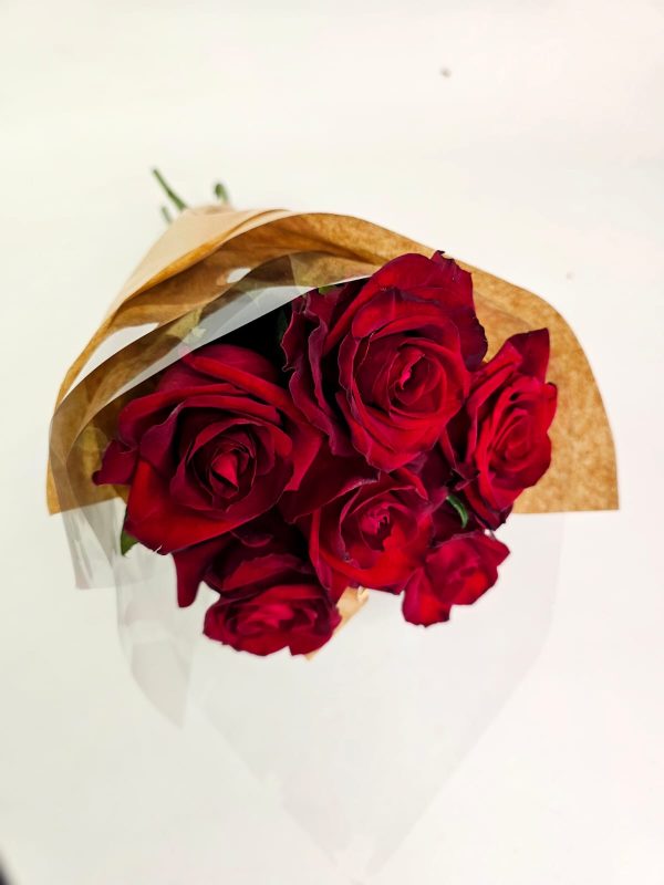 Buquê de Rosas Vermelhas "Pétalas ao Luar" - Imagem 3