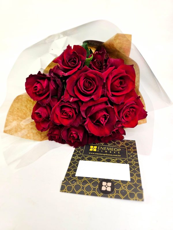 Buquê de 12 Rosas Vermelhas "Pétalas ao Luar" - Imagem 5