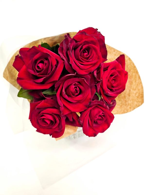 Buquê de Rosas Vermelhas "Pétalas ao Luar" - Imagem 4