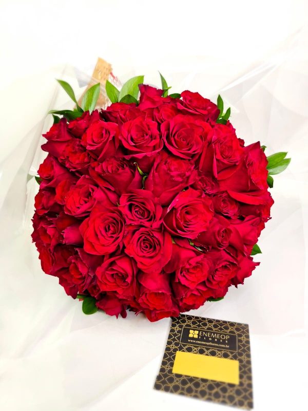 buque cem rosas vermelhas em sp