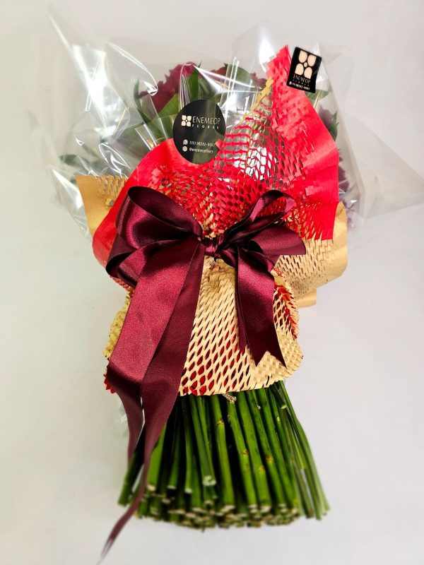 buque cem rosas vermelhas entrega