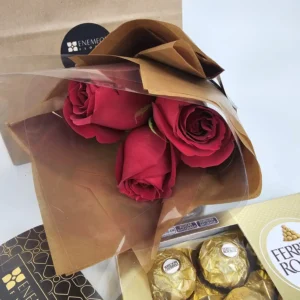 094 - Ramalhte com três rosas + Chocolates